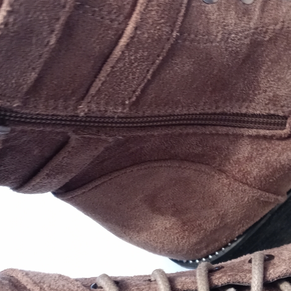 Beautiful Brand New Boots - Picture 7 of 14